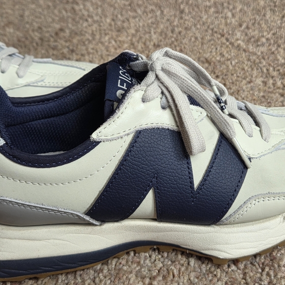 New Balance Figs - Picture 8 of 13